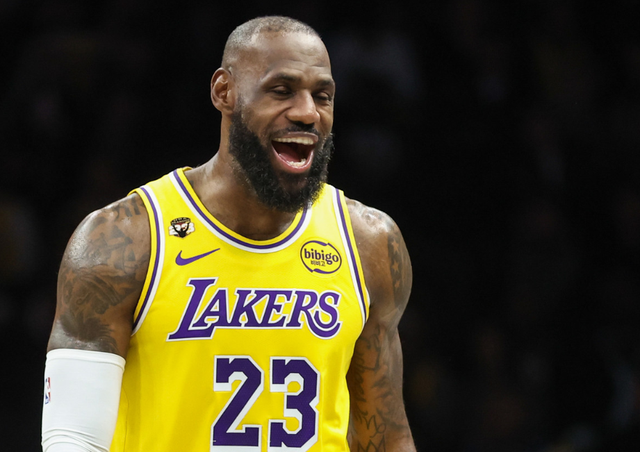 世界杯官方平台-湖人vs鹈鹕前瞻：湖人连续大胜状态火热，力争横扫鹈鹕